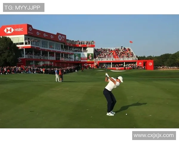 足球巨星挥杆瞬间集锦展现运动魅力与风采的精彩时刻 足球巨星挥杆瞬间集锦展现运动魅力与风采的精彩时刻