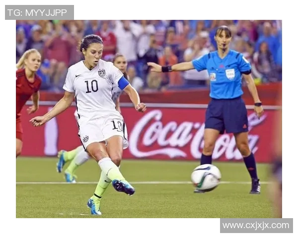 足球明星们的女友们：她们背后的故事与光辉时刻