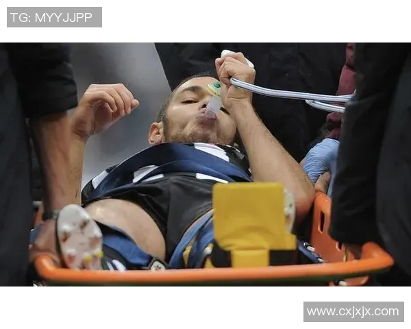 深圳断腿足球明星的励志故事与不屈精神揭秘 深圳断腿足球明星的励志故事与不屈精神揭秘