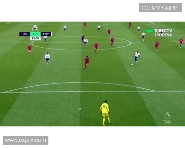 皮克与范迪克的巅峰对决谁能在防守之战中胜出